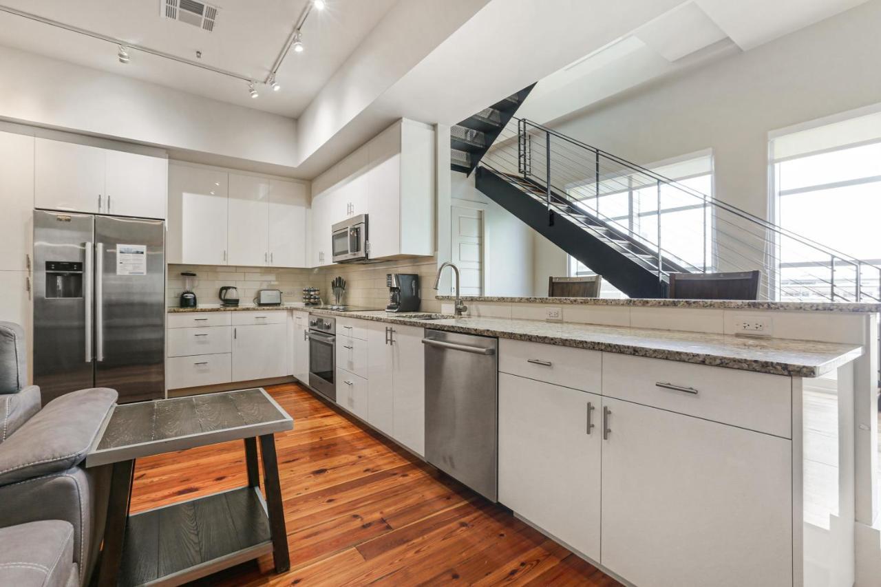2 Bedroom Elegant Condos In Downtown New Orleans Exterior photo
